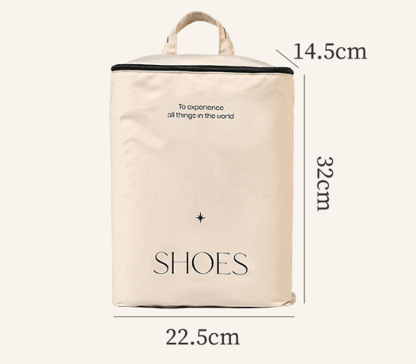 Picture of shoe bag with dimensions. 32 x 22.5 x 14 cm